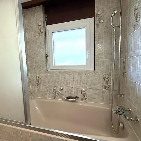 Royal 52 Apartment *