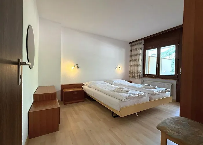 Royal 52 * לויקרבאד